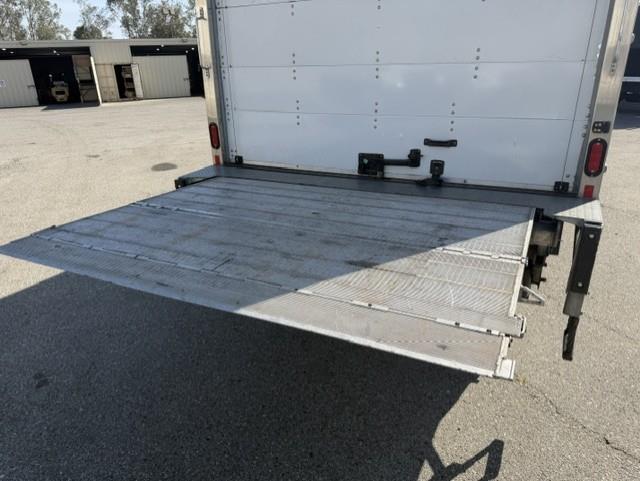 2022 Freightliner Business Class M2 106-6