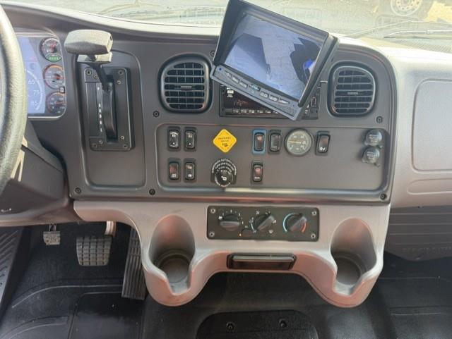 2020 Freightliner Business Class M2 106-10