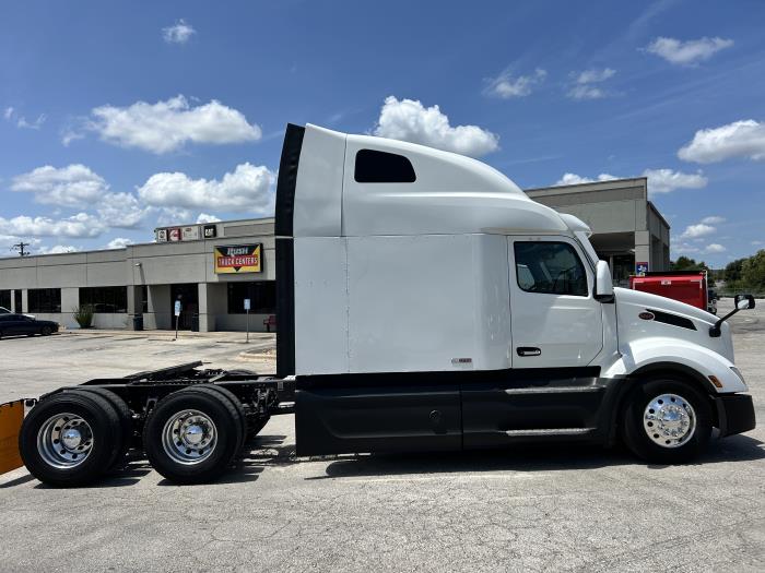 2022 Peterbilt 579-2