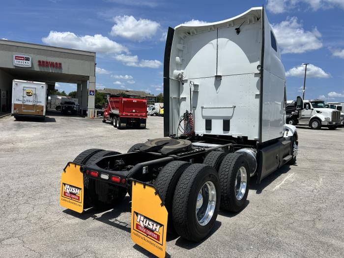 2022 Peterbilt 579-3