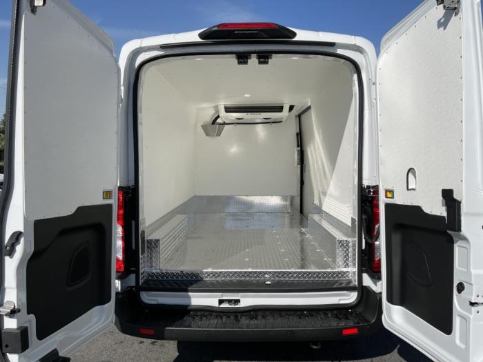 2026 Ford Transit-250-10