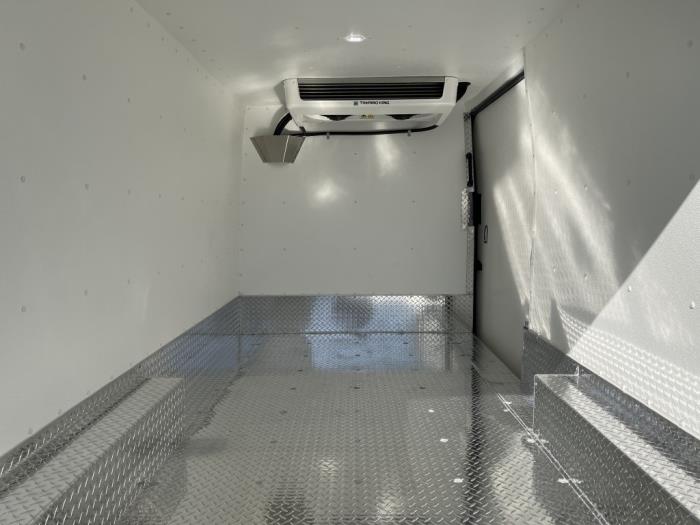 2026 Ford Transit-250-11