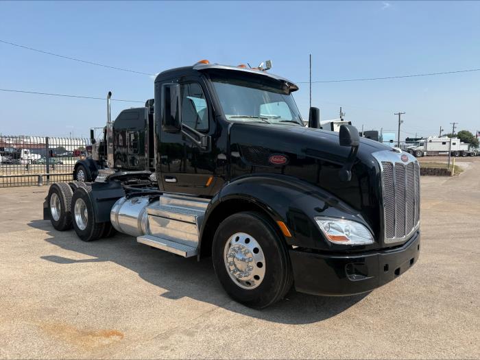 2021 Peterbilt 579-2