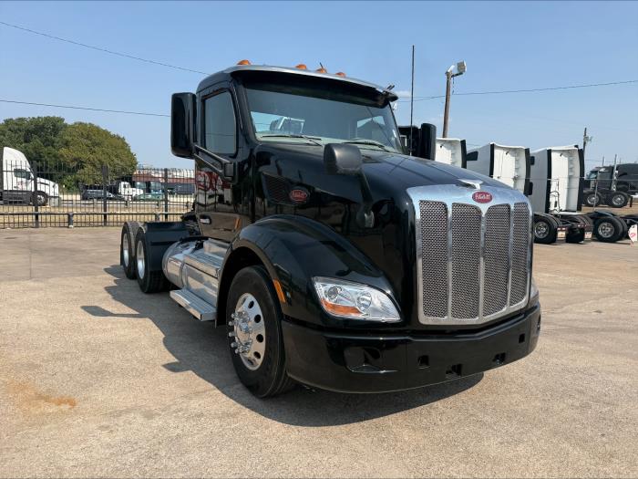 2021 Peterbilt 579-11
