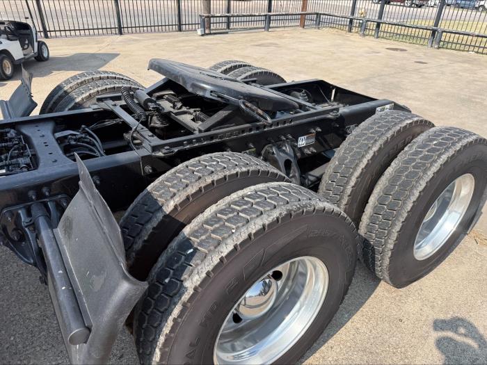 2021 Peterbilt 579-12
