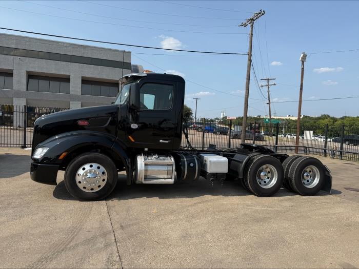 2021 Peterbilt 579-3