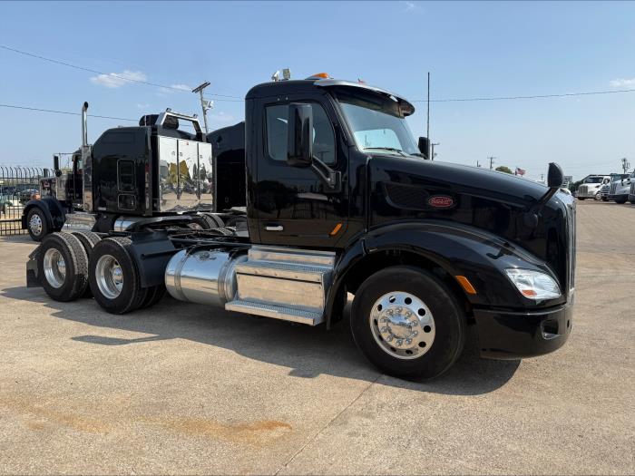 2021 Peterbilt 579-15