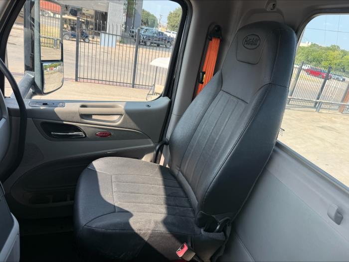 2021 Peterbilt 579-17