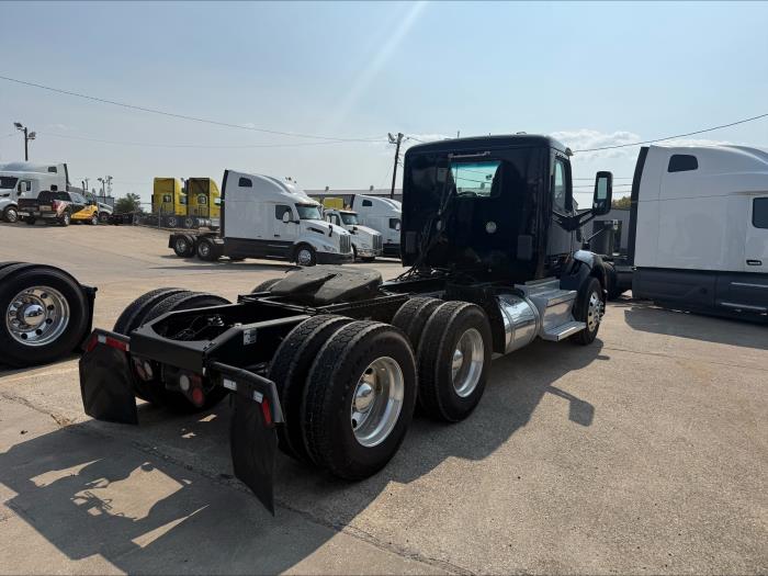 2021 Peterbilt 579-19