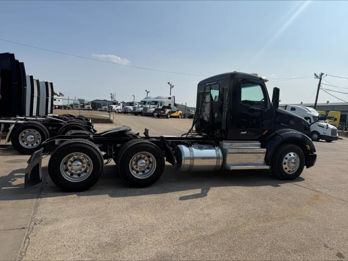 2021 Peterbilt 579-24