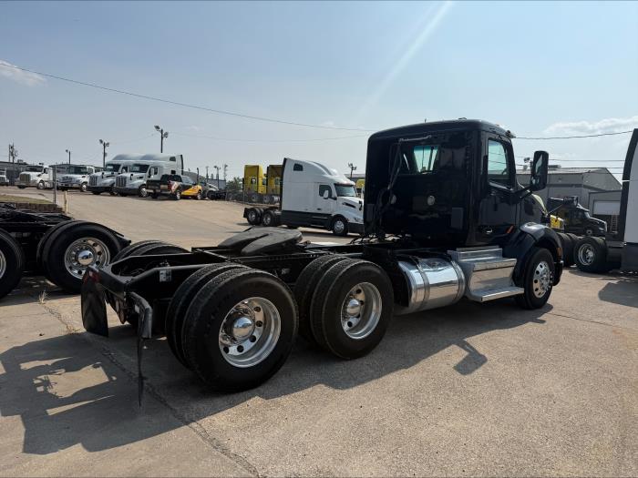 2021 Peterbilt 579-29