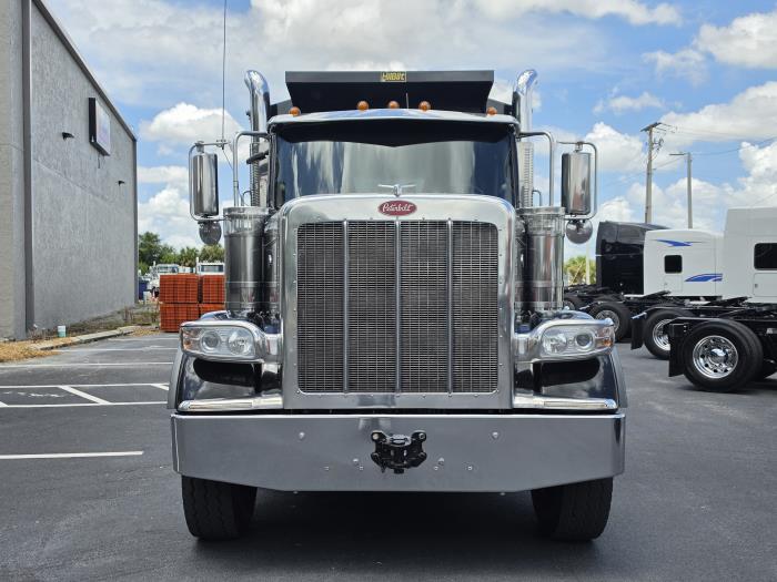 2025 Peterbilt 589-1