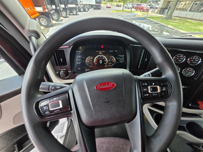 2025 Peterbilt 589-20
