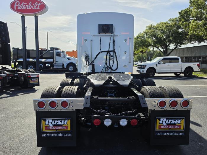 2023 Kenworth W900 — photo 8