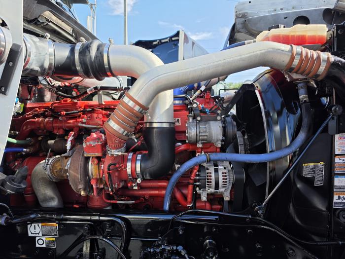 2023 Kenworth W900L-17