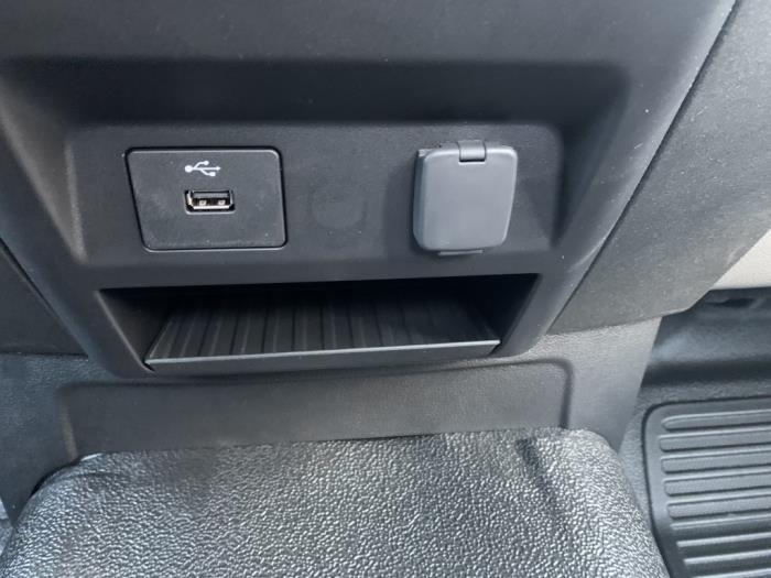 2026 Ford F-600-17
