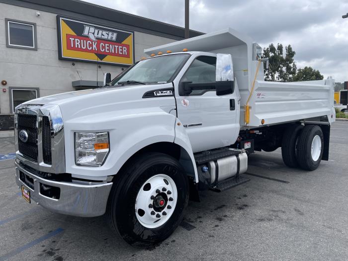 2027 Ford F-750-1