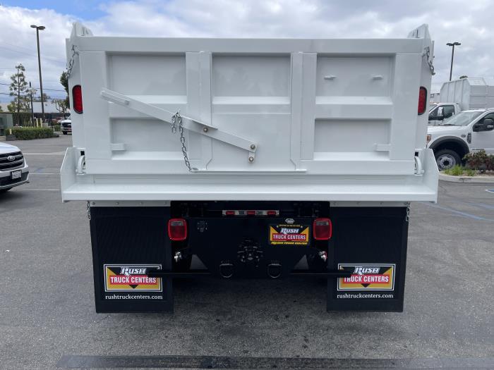 2027 Ford F-750-3