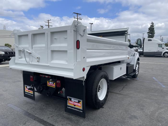 2027 Ford F-750-5