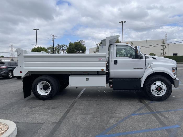 2027 Ford F-750-6