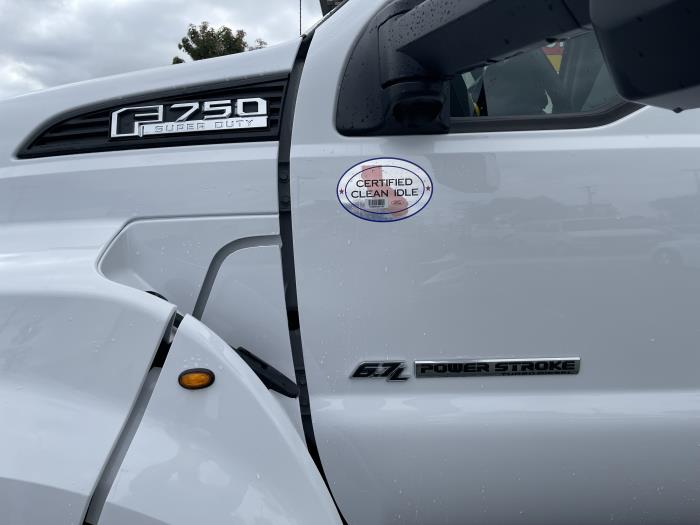 2027 Ford F-750-14