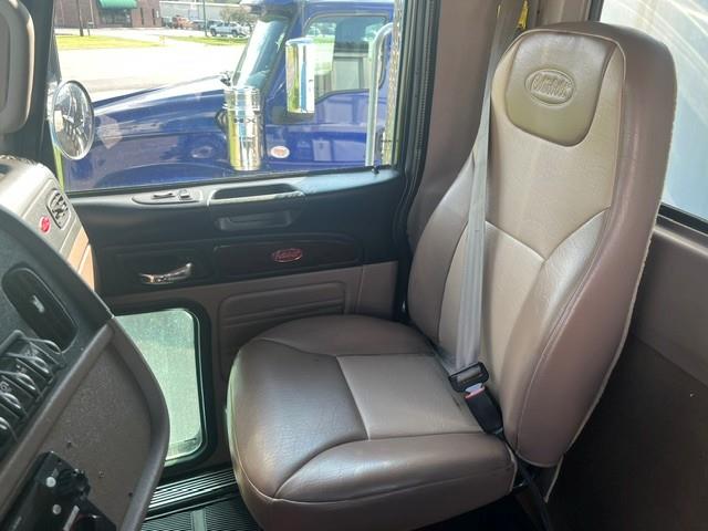 2024 Peterbilt 367-12
