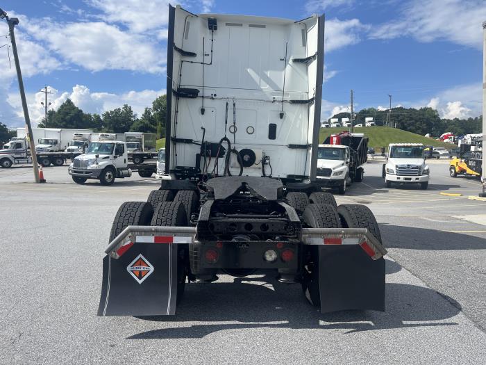 2021 International LT625-4