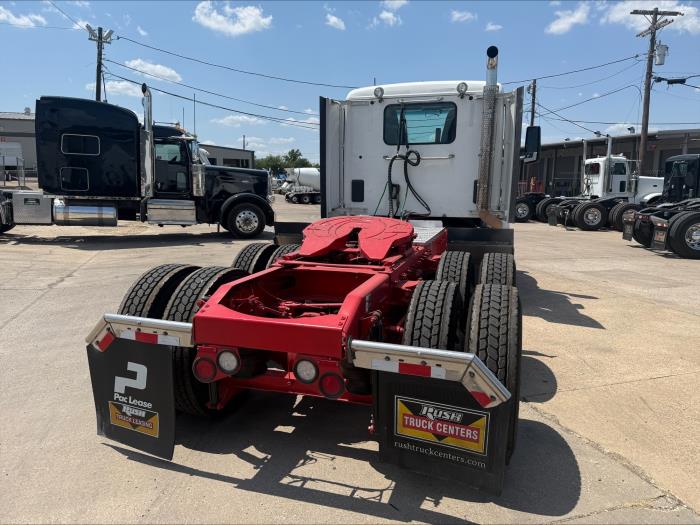 2024 Peterbilt 567-8