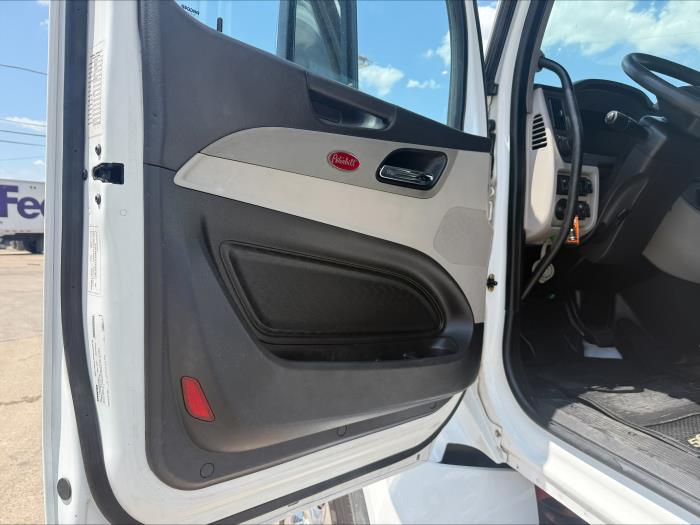 2024 Peterbilt 567-15