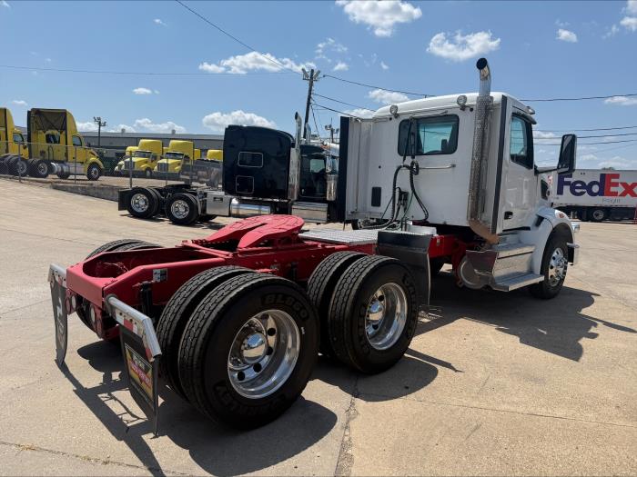 2024 Peterbilt 567-3