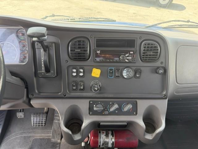 2019 Freightliner Business Class M2 106-9