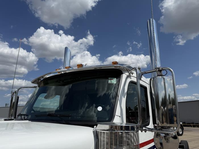2027 Peterbilt 589-13