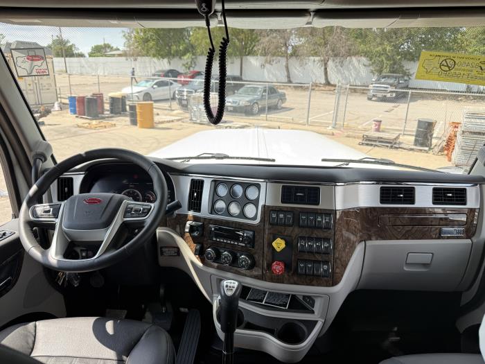 2027 Peterbilt 589-59