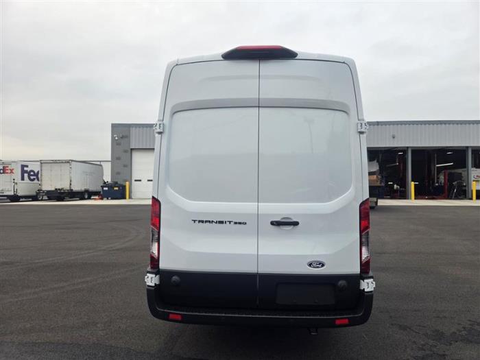 2026 Ford Transit-350-7
