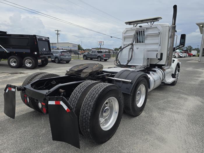 2019 Peterbilt 567-4