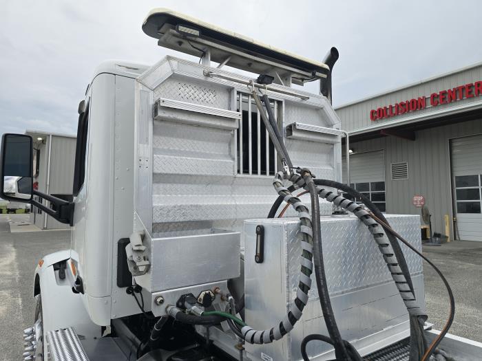 2019 Peterbilt 567-8