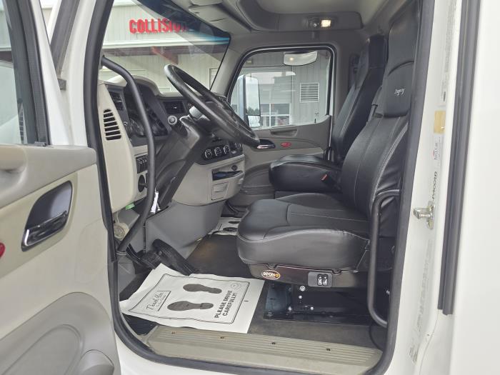 2019 Peterbilt 567-13