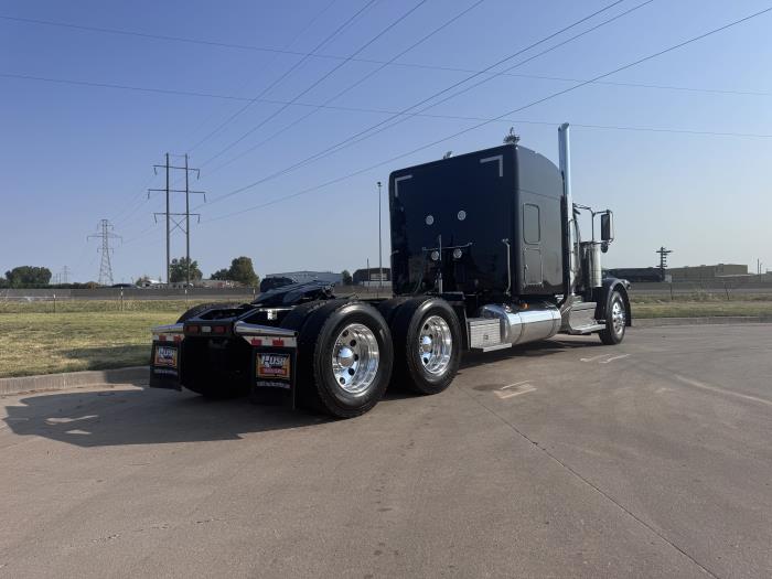 2027 Peterbilt 589-6
