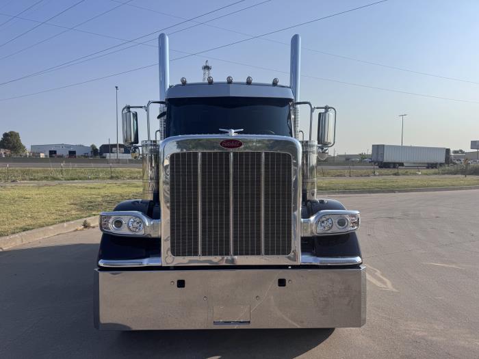 2027 Peterbilt 589-7