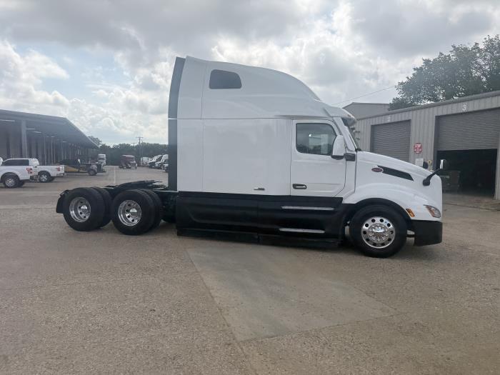 2022 Peterbilt 579-1