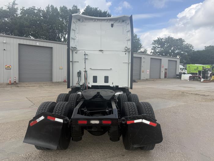 2022 Peterbilt 579-2