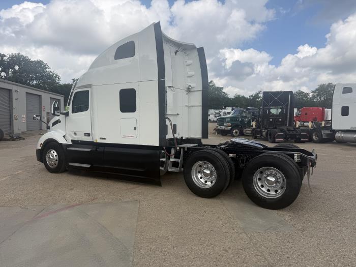 2022 Peterbilt 579-3