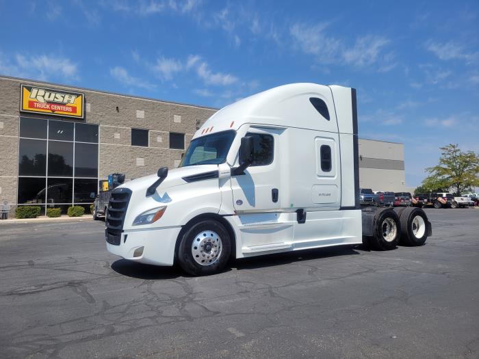 2023 Freightliner Cascadia-0