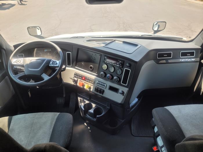 2023 Freightliner Cascadia-28