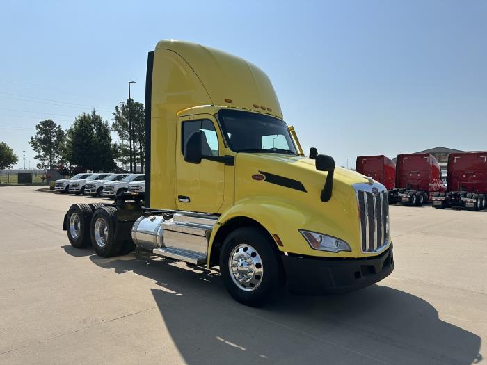 2023 Peterbilt 579-1