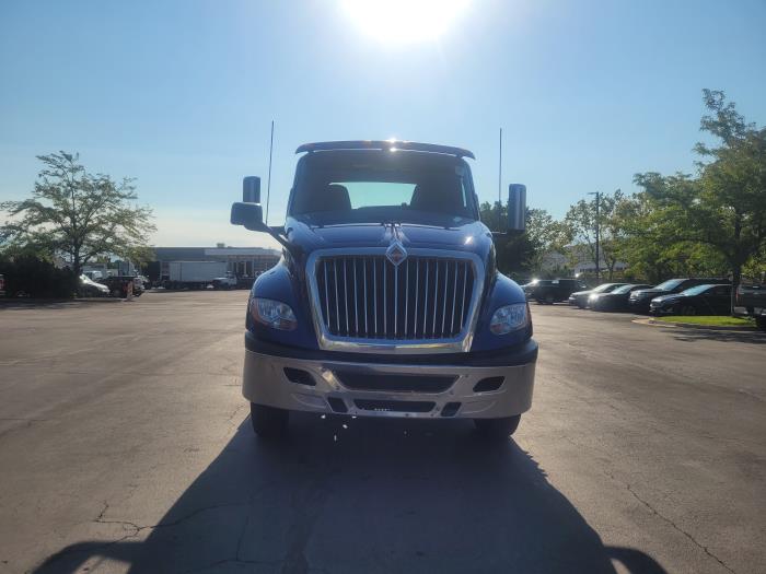 2021 International LT625-1