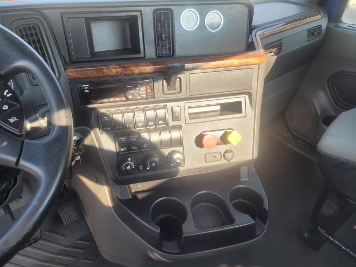 2021 International LT625-18