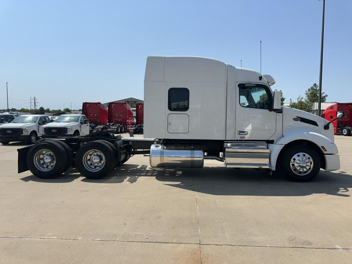 2022 Peterbilt 579-6