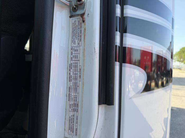 2022 Peterbilt 579-6