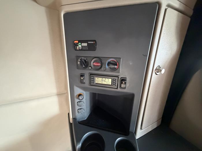2022 Peterbilt 579-13